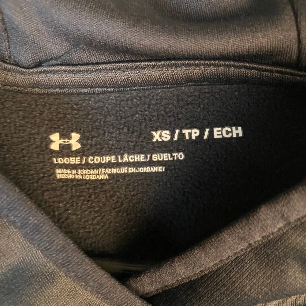 Under Armour Mens XS Black Hoodie Pullover Big Logo Loose Fit Kangaroo Pocket